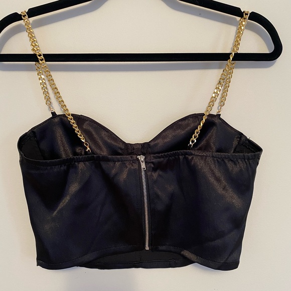 Crop top - Picture 1 of 2